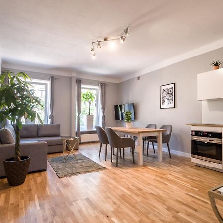 White Residence 4Rooms - City Center Warschau Buitenkant foto