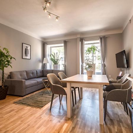 White Residence 4Rooms - City Center Warschau Buitenkant foto
