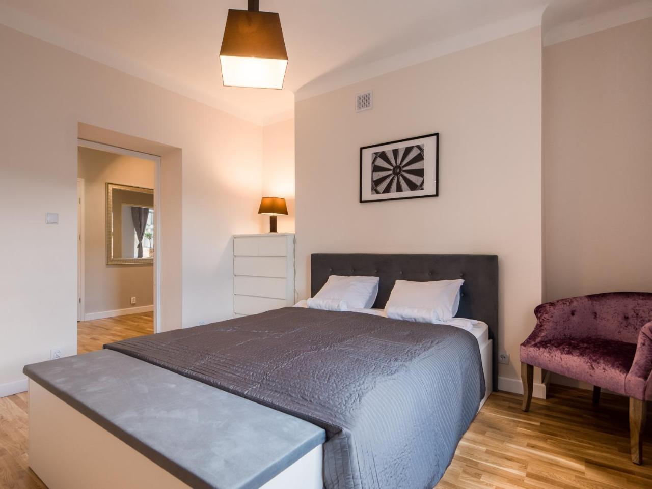 White Residence 4Rooms - City Center Warschau Buitenkant foto